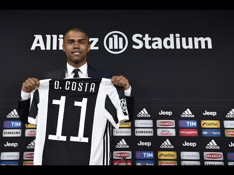 Juventus presents Douglas Costa!